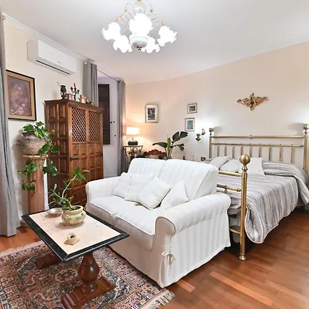 Edwige Castello Holiday home Cagliari
