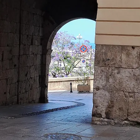 Edwige Castello Tatil Evi Cagliari